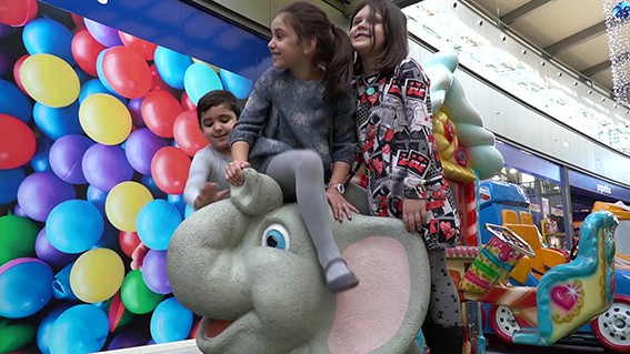 Exposición Centro Comercial GOOMMIS